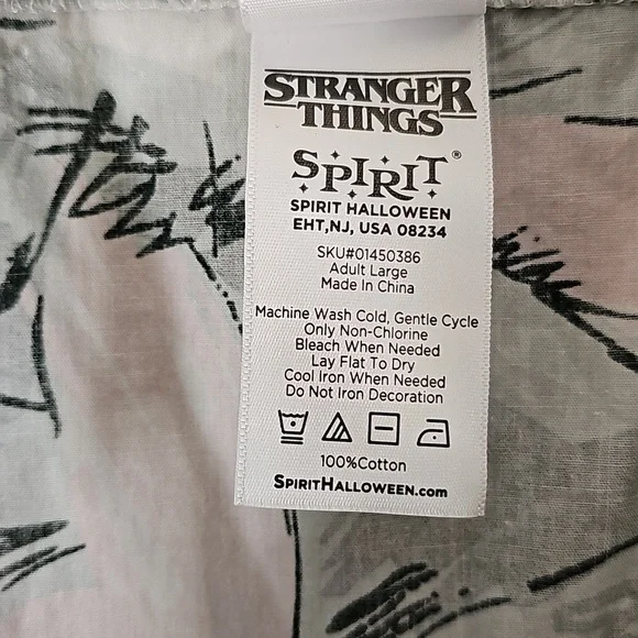 Stranger Things Short Sleeve Button-Down Shirt. - Picture 4 of 5